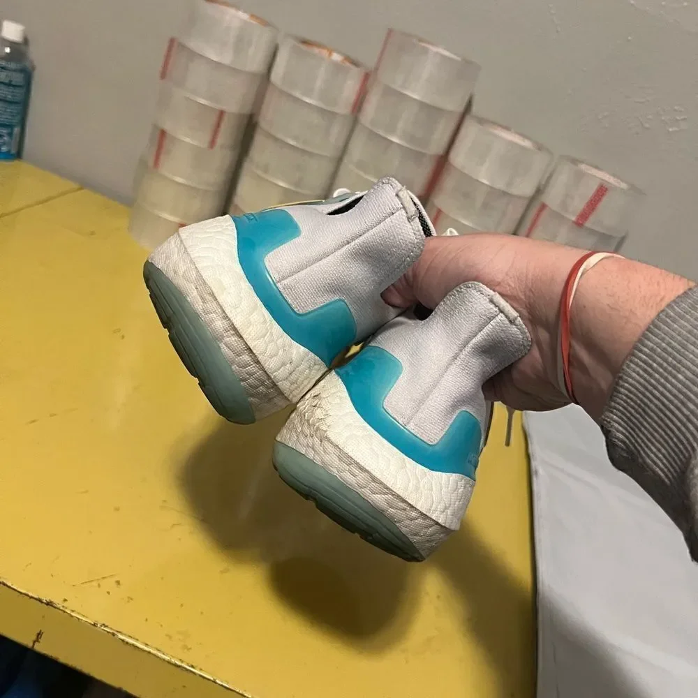 Adidas ULTRABoost 22 White Orange Mint Rare Gym Men Running Shoes GX5463 - US 11